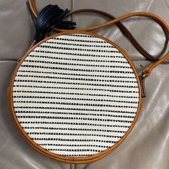 Fossil Mini Circle Bag - Picture 3 of 6